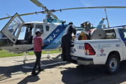 Se reforzó el operativo de emergencia con la llegada de un helicóptero de Defensa Civil