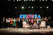 La música de Chango Spasiuk y la voz de Lalo Mir le pusieron el broche de oro a la 16º Feria del Libro