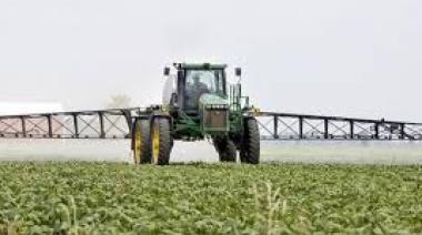 Agroquímicos: advierten sobre la vigencia normativa que regula su aplicación