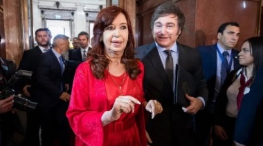 Cristina Kirchner apuntó contra Javier Milei: "Teorizar en TV es fácil, gobernar es otra cosa"