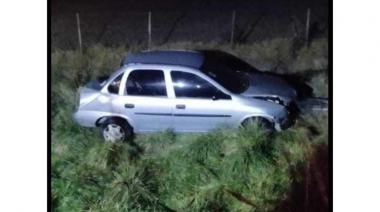 Dos policías: uno de América y otro de Trenque Lauquen volcaron en la Ruta 5