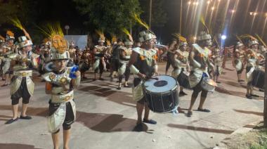 Smith cerró sus carnavales regionales a todo ritmo y color