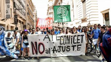 Trabajadores y científicos del Conicet comenzaron un paro de 48 horas