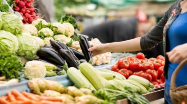 El Gobierno eliminó restricciones para importar y exportar alimentos
