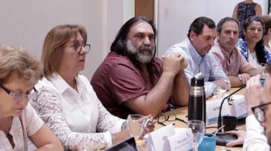 Los docentes también aceptaron la suba del 9% en dos tramos