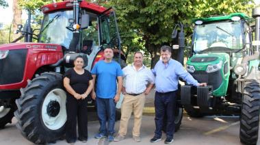 Presentaron los nuevos tractores para Mechita, O'Brien y Comodoro Py