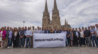 Katopodis y 20 intendentes denunciaron al Gobierno de Milei por abandono de las rutas