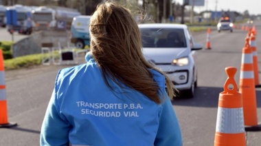 Aumentan las multas de tránsito: cruzar el semáforo en rojo costará casi $1.500.000