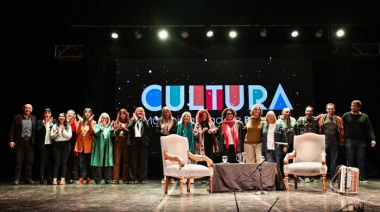 La música de Chango Spasiuk y la voz de Lalo Mir le pusieron el broche de oro a la 16º Feria del Libro