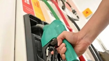 Aumenta la nafta: el Gobierno actualizó los impuestos a los combustibles