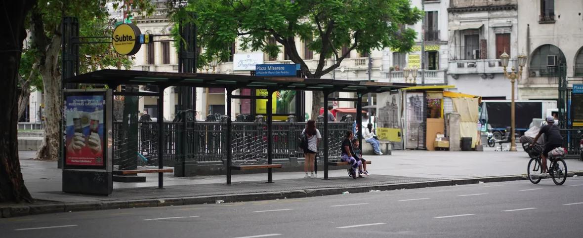 La CGT destacó el “importantísimo” acatamiento al paro y el Gobierno lo calificó de “extorsivo”