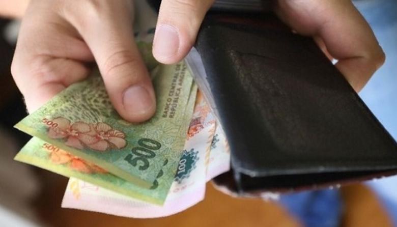 El Gobierno nacional actualizó el salario mínimo: será de $317.800