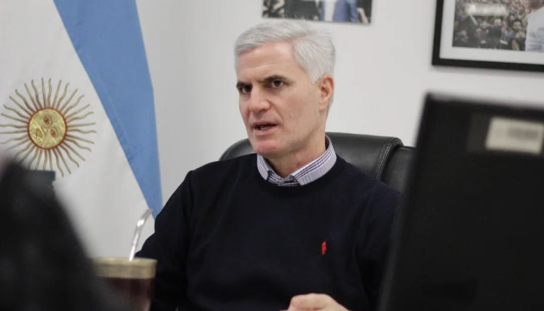 Mateo Rossi: “Milei Alucina. Asusta el disvarío del monigote del poder real”