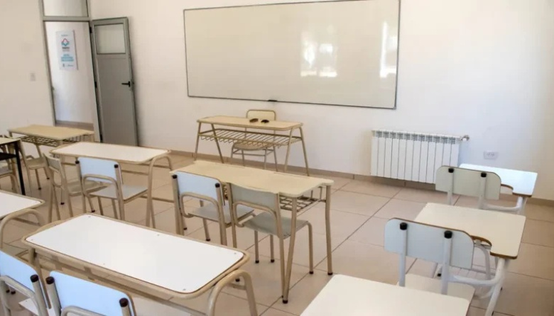 Stadnik presentó la obra de ampliación del Centro Universitario