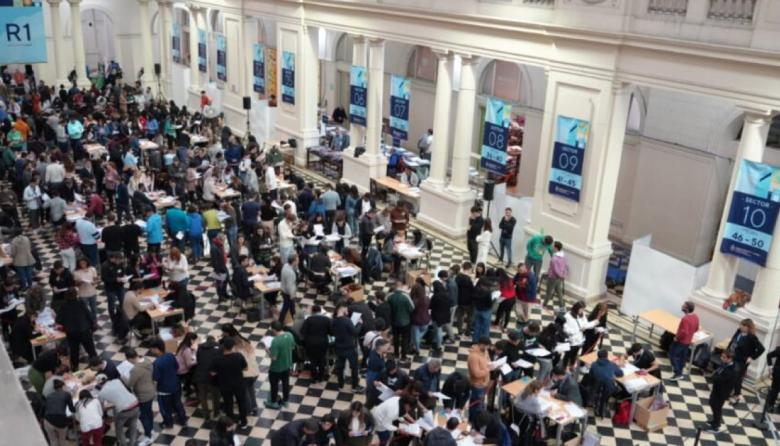 Comenzó el escrutinio que definirá bancas clave en la Legislatura bonaerense