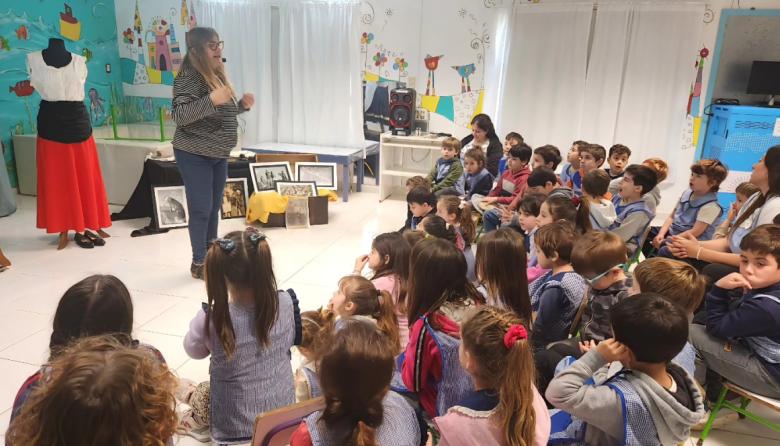 El Museo visitó el Jardín 906 con una propuesta sobre colectividades