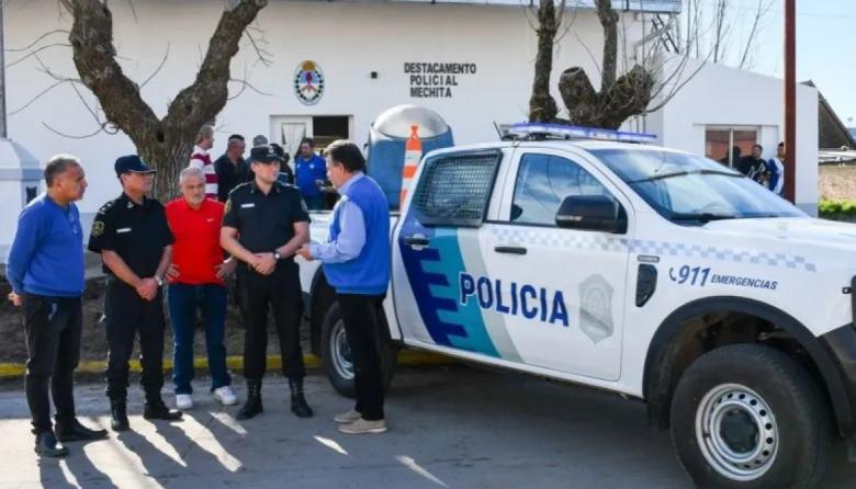 Barenghi entregó un patrullero en Mechita y destacó la “baja del delito”