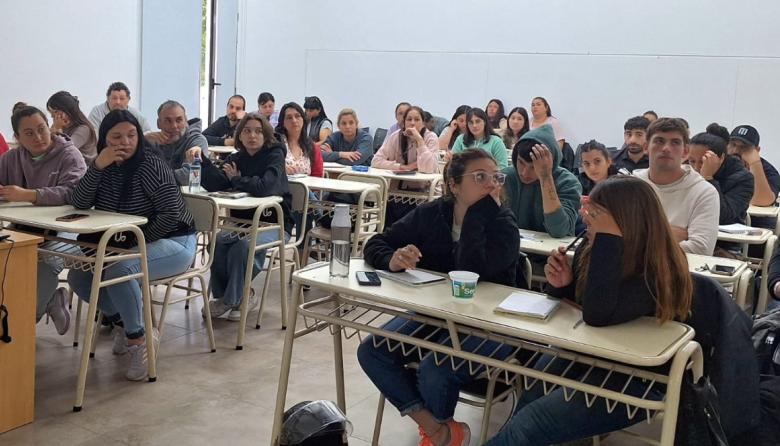 Dictan el último curso del año sobre “Manipulación de Alimentos”