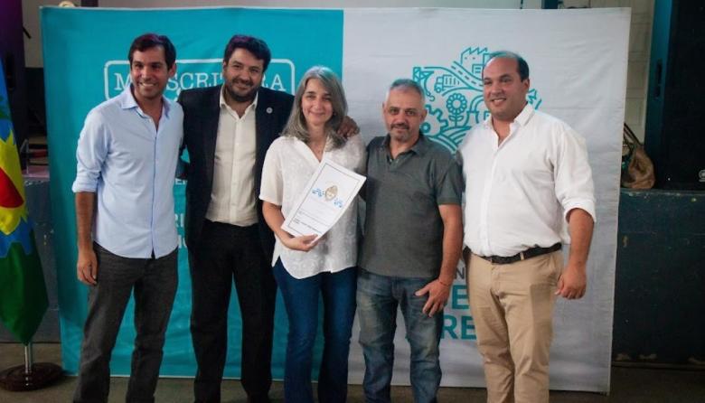 El intendente Recoulat entregó 400 escrituras en Trenque Lauquen