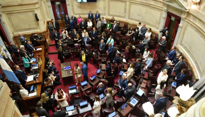 El Gobierno convirtió en ley el Presupuesto con amplio apoyo de la oposición dialoguista