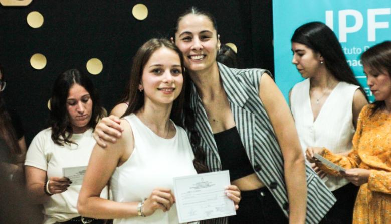 Entregaron certificados a 137 egresados de un programa de formación en oficios