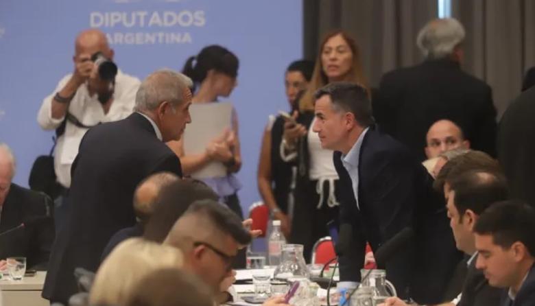 Reforma laboral: LLA y aliados pidieron sesión especial para mañana