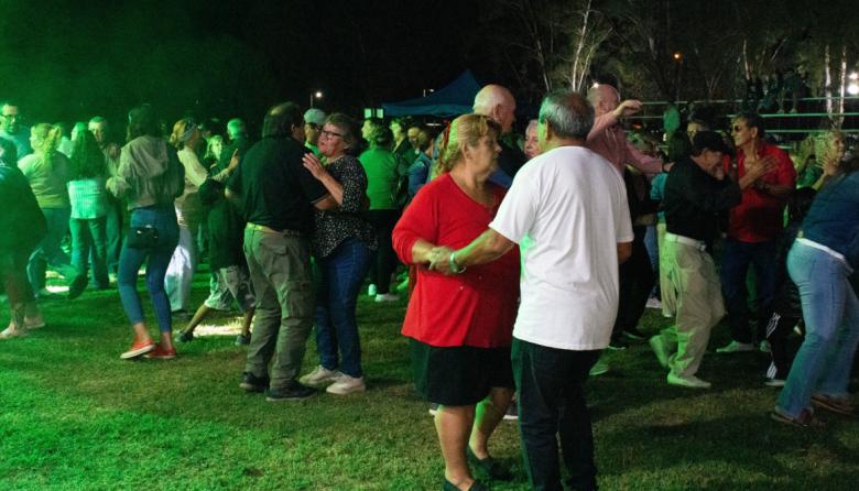 Carnaval en Beruti: una fiesta de música, baile y espuma