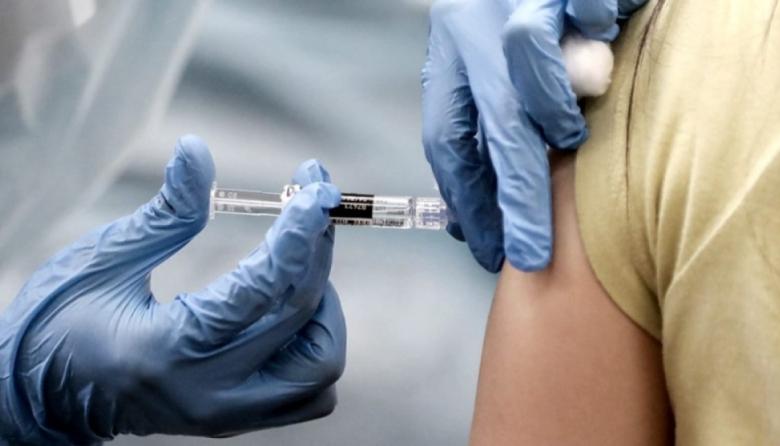 Lanzan campaña de vacunación contra el dengue y la fiebre hemorrágica