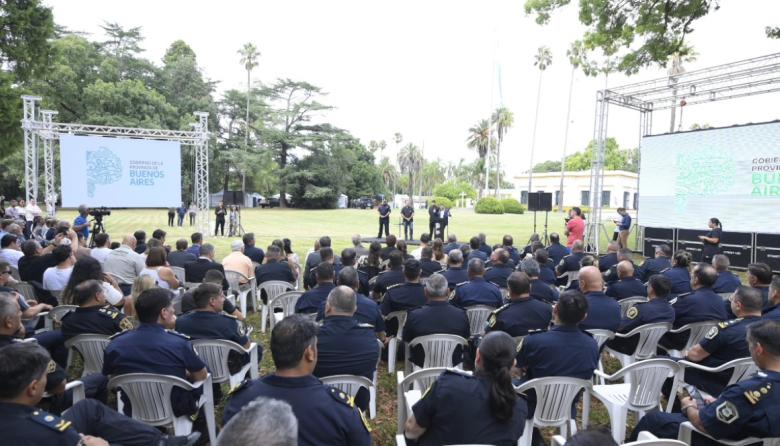 Carlos Casares dijo presente en el Congreso Provincial de Seguridad