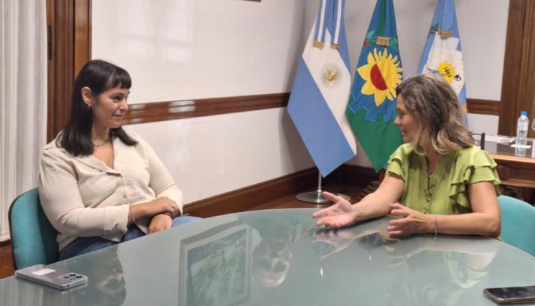 Gentile presentó a la nueva subsecretaria de Compras y Contrataciones