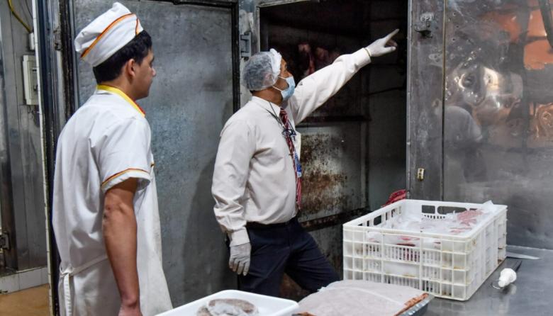 Dictan taller para carnicerías sobre manipulación segura de alimentos