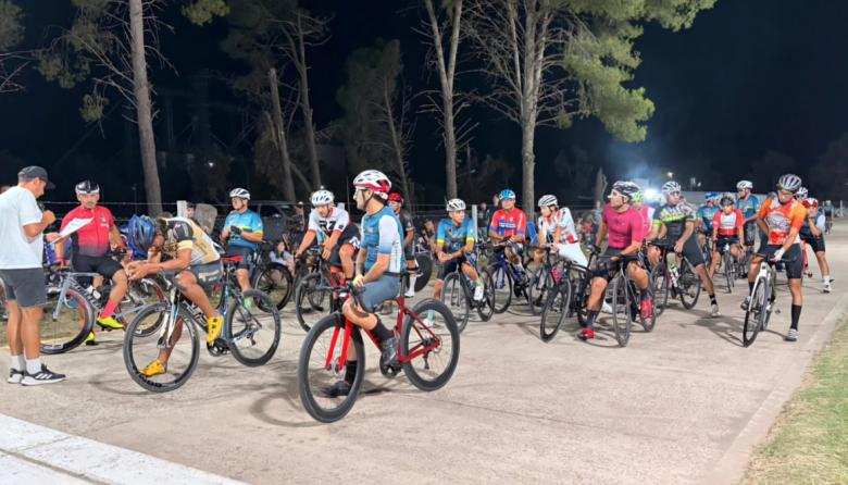 El Club Ciclista volvió a la actividad y reinauguró instalaciones tras el temporal