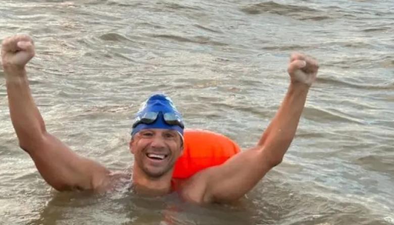 Histórico cruce a nado del Río de la Plata con impronta bragadense
