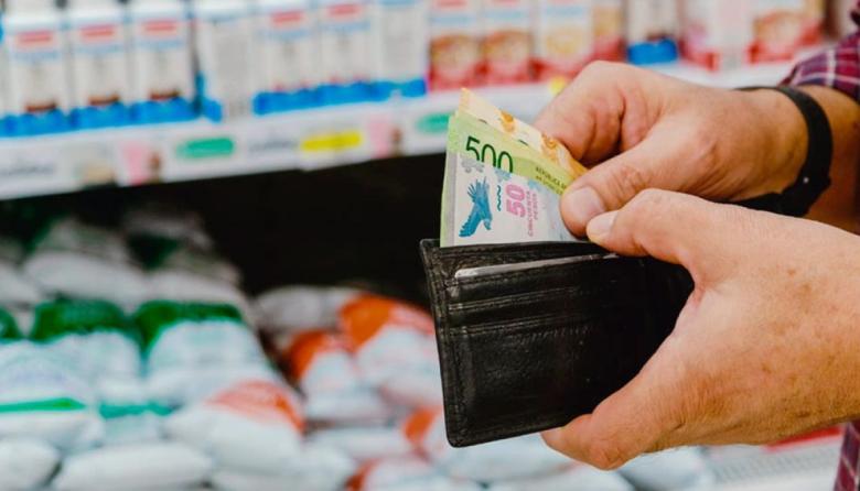 Abril llega con al menos cinco aumentos que impactarán en los bolsillos