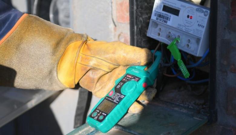 Realizan operativos para detectar conexiones clandestinas en Casares