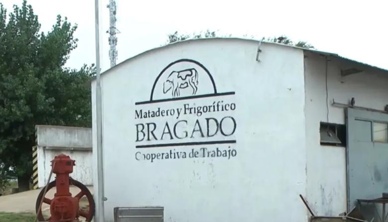 El Frigorífico Bragado levantó la inhabilitación y retomó sus actividades