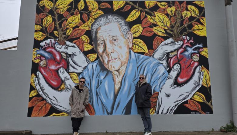 Inauguran un mural homenaje a René Favaloro en Carlos Casares