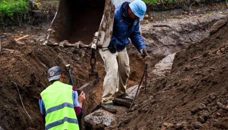 Avanzan las obras de desagües y pavimentación en el barrio Fonavi