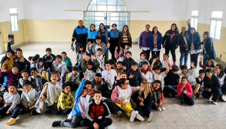 Generar conciencia: brindan charlas de Educación Vial en la Escuela Nº 8