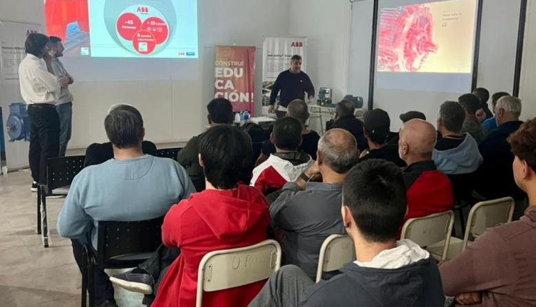 Gran convocatoria en charla sobre eficiencia energética para la industria