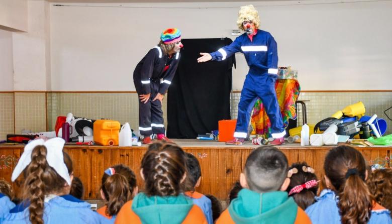 Con arte y diversión, el Municipio inició el Programa de Educación Ambiental