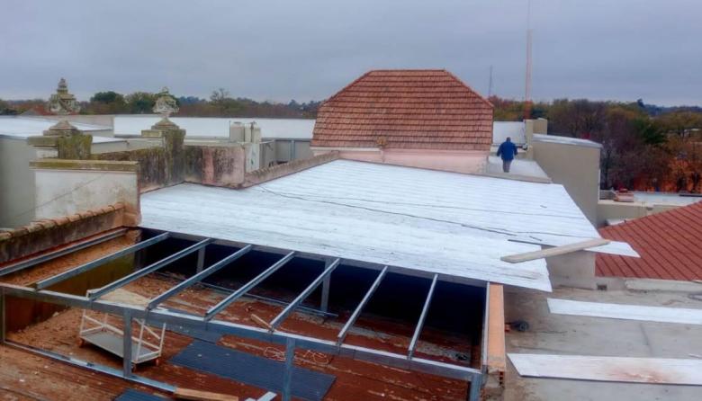 Avanza el plan integral de mejoras edilicias en el Hospital Orellana