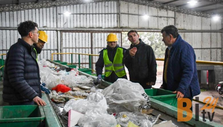 Tras las críticas por el basural, Barenghi se mostró en la Planta de Reciclado