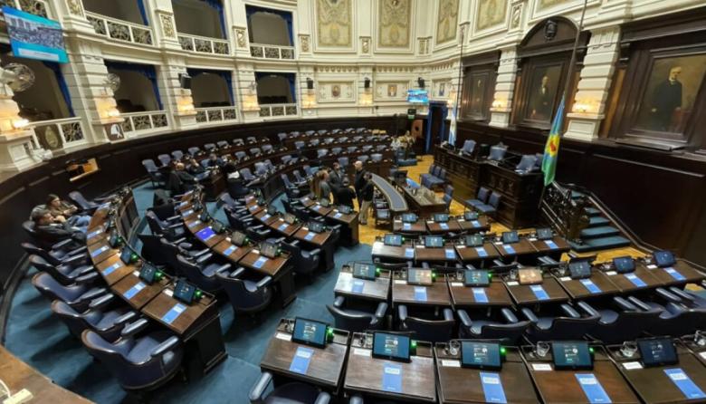 Diputados: el oficialismo consiguió postergar la sesión especial por IOMA