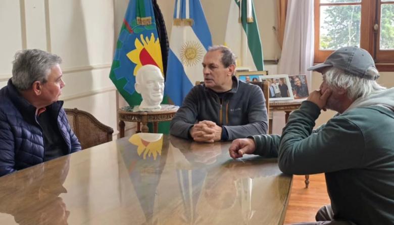 Stadnik analizó la situación hídrica con productores del Cuartel VI