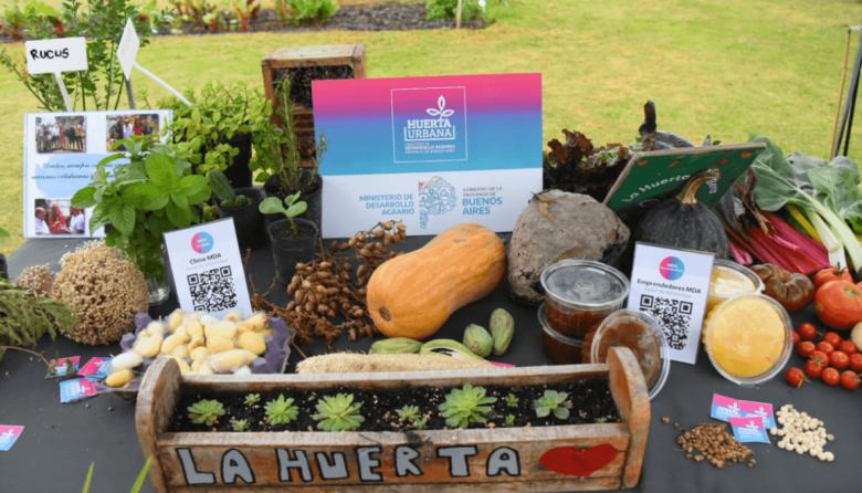 Realizan  una nueva entrega de plantines y semillas del plan Huertas Urbanas