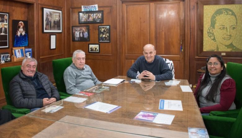 Zurro recibió a autoridades de los Bomberos Voluntarios de Pehuajó