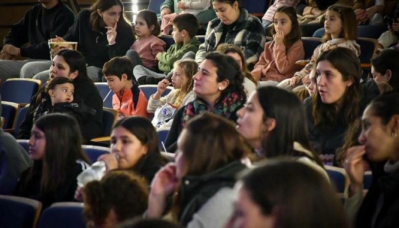 Vacaciones en Zapatillas cerró con sala llena en el Cine Zurro