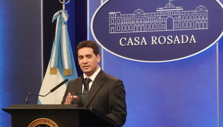 El Gobierno admite que usa fondos que por ley solo deben destinarse a las rutas nacionales para “lograr el equilibrio fiscal”