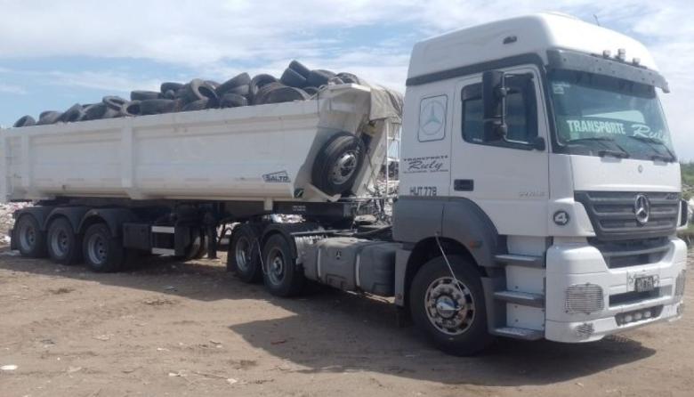 El Municipio retira neumáticos para su reutilización y reciclaje